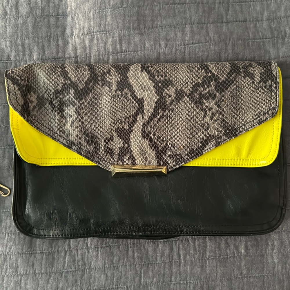 Gianni Bini Envelope clutch with detachable strap